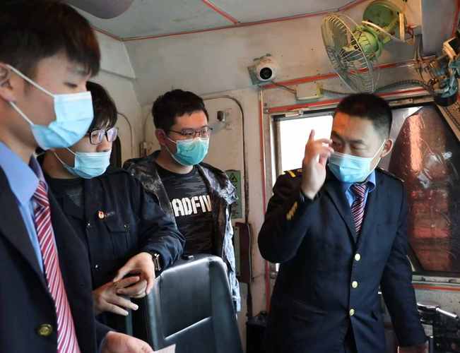 火車貨運(yùn)司機(jī)日常工作內(nèi)容火車貨運(yùn)司機(jī)日常工作內(nèi)容有哪些