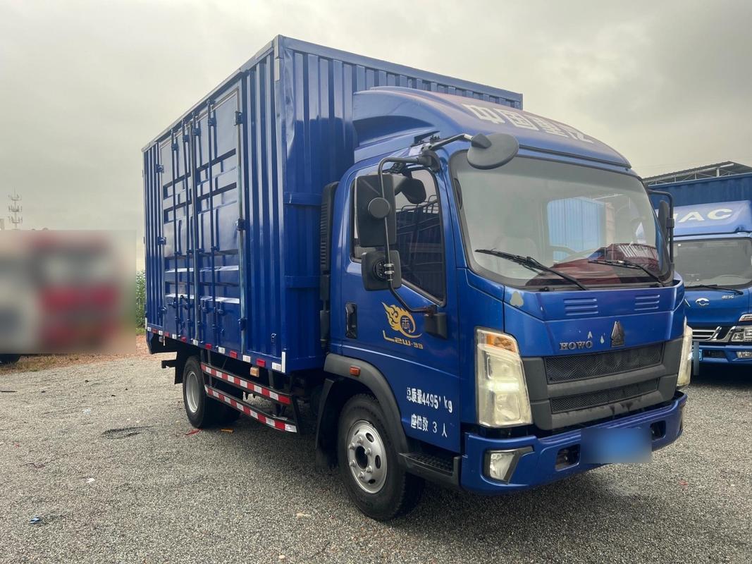 輕型廂式貨車貨運(yùn)版圖片輕型廂式貨車貨運(yùn)版圖片大全