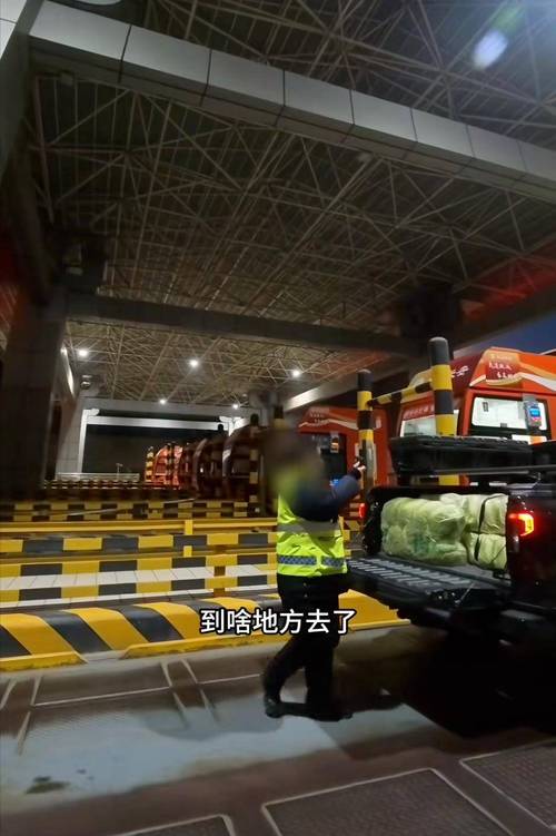 貨運司機 包吃貨運司機包吃住?