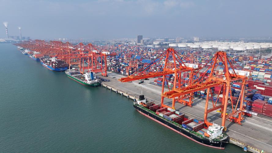 碼頭貨運現場碼頭貨運現場圖片