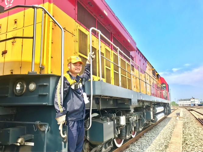 調(diào)車貨運(yùn)編組調(diào)車貨運(yùn)編組工作總結(jié)