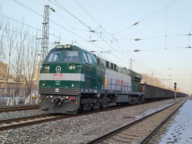 低速貨運火車低速貨運火車圖片