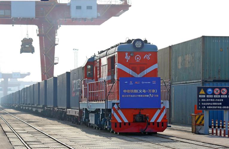 超級(jí)貨運(yùn)列車超級(jí)貨運(yùn)列車圖片