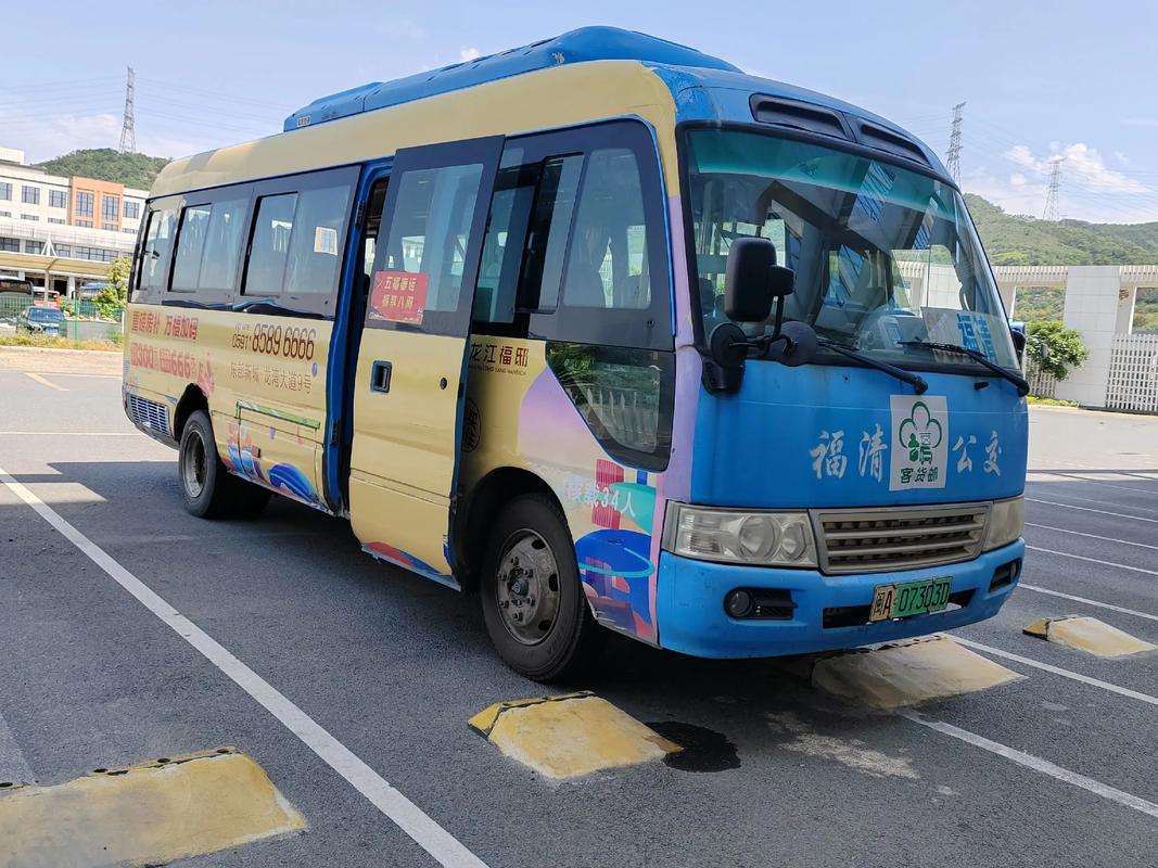 客貨運公交貨運公交車